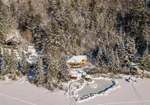 Bungalow for sale - 2331 Ch. du Bord-du-Lac, Sainte-Adèle, J8B2W9