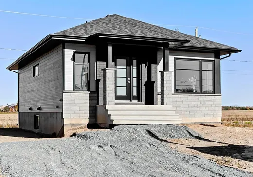 Bungalow à vendre - 70 Rue de la Seigneurie, Montmagny, G5V0A6
