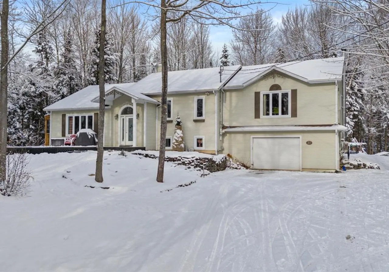 House for sale - 30 Rue St-Onge, Magog, J1X 5S5