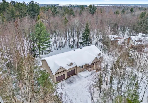 Chalet à vendre - 7745 Boul. Allard, Drummondville, J2A 2S7