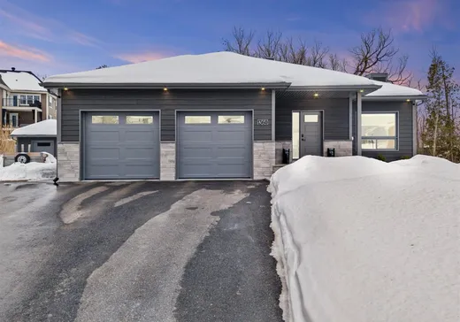 Bungalow à vendre - 1360 Rue de la Serpentine, Magog, J1X0H8