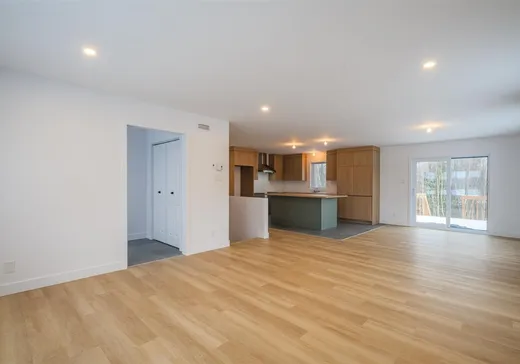 Maison à vendre - 25 Rue Doucet, St-Leonard-D'Aston, J0C 1M0