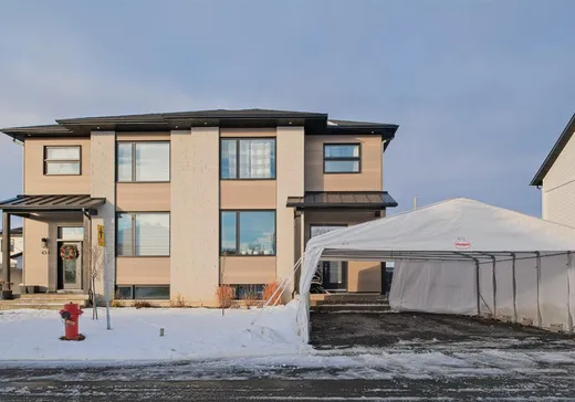 Maison à étages à vendre - 2-43 Rue George-Adams, Bromont, J2L2Y4