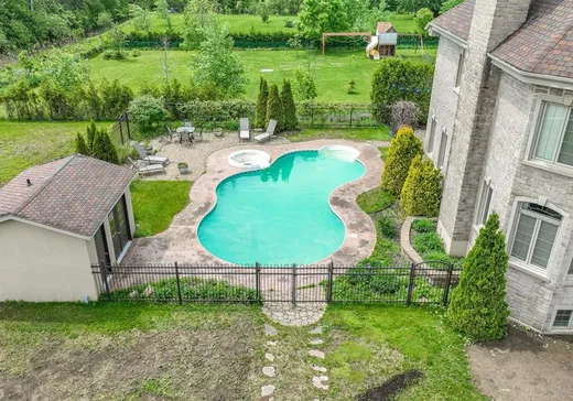 Maison à vendre - 325 Rue Beauchesne, St-Germain-De-Grantham, J0C 1K0