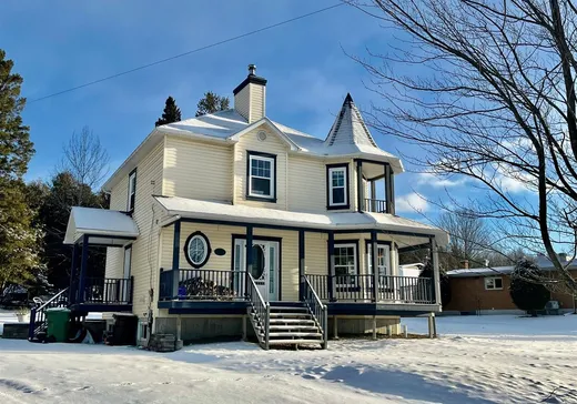 Maison à étages à vendre - 2996 Ch. de Ste-Catherine, Sherbrooke, J1N3X9