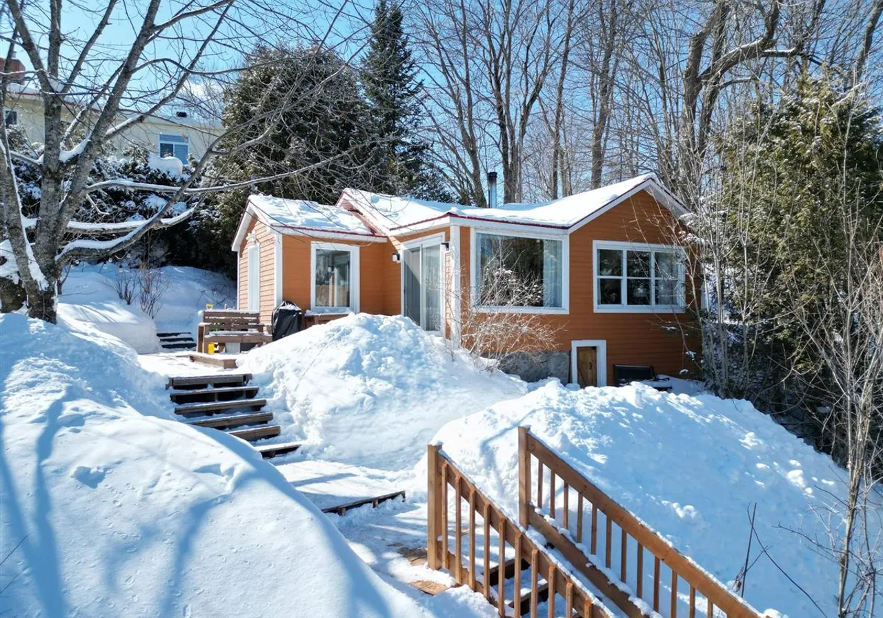 Chalet à vendre - 1064 Rue Principale, Eastman, J0E 1P0