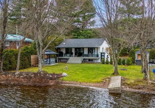 Bungalow à vendre - 109 Ch. du Domaine-Martin, Magog, J1X3W2