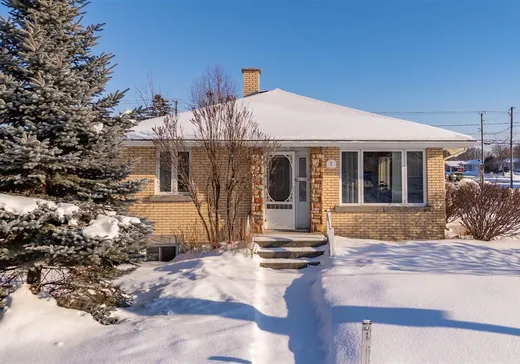 Bungalow à vendre - 1 Rue Godin, Victoriaville, G6P2R2
