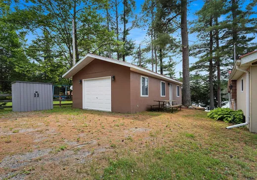 House for sale - 92 Ch. du Lac-de-la-Ferme, Otter Lake, J0X 2P0