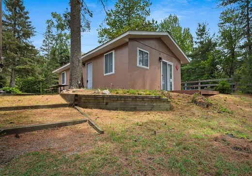 House for sale - 92 Ch. du Lac-de-la-Ferme, Otter Lake, J0X 2P0