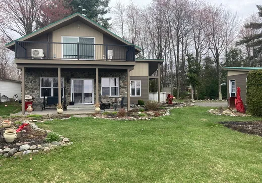 Maison à étages à vendre - 1078 Rue Bellemare, Saint-Hyacinthe, J0E1Z0