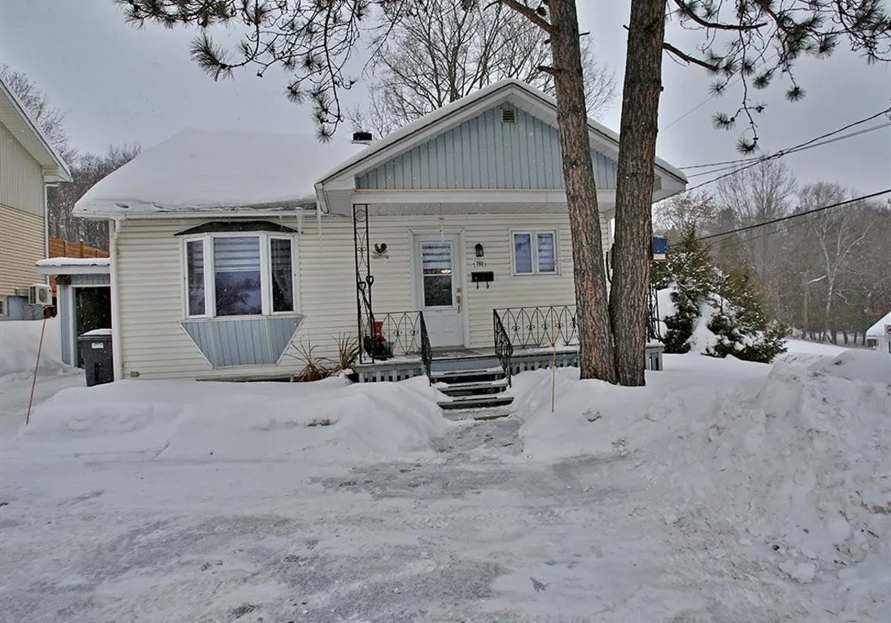 Maison à vendre - 780 Rue Child, Coaticook, J1A 2C2