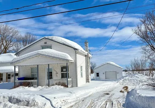 Chalet à vendre - 490 Av. Royale, Louiseville, J5V1W5