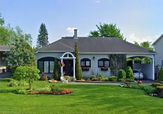 Bungalow for sale - 876 Rue des Jardins-Fleuris, Sherbrooke, J1E1J5