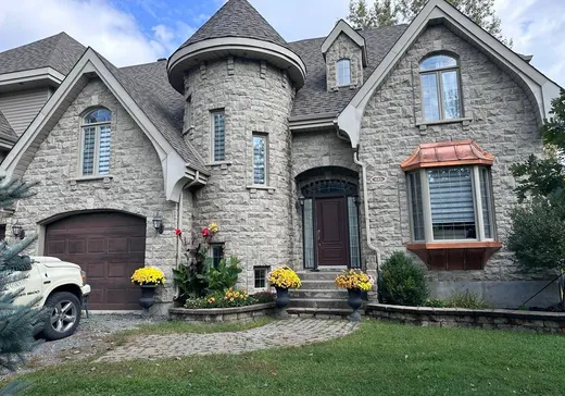 Maison à vendre - 995 Rue du Lac-de-Mai, Laval (Fabreville), H7P 3M3