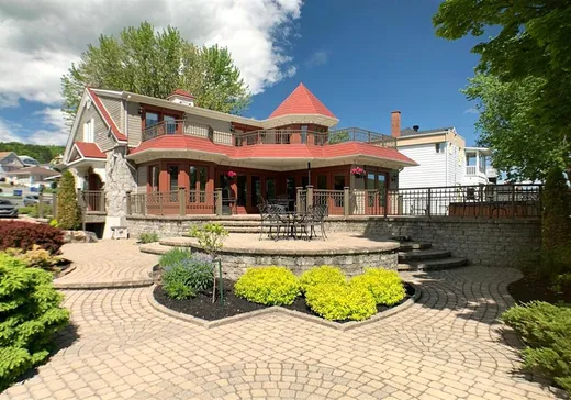 Maison à étages à vendre - 263 Av. Lambert, Beauceville, G5X1R8