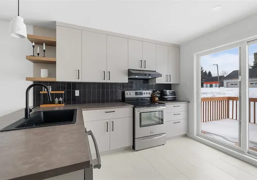 Maison à vendre -  Rue Martel, St-Alban, G0A 3B0