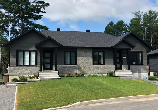Chalet à vendre -  Rue Martel, St-Alban, G0A3B0