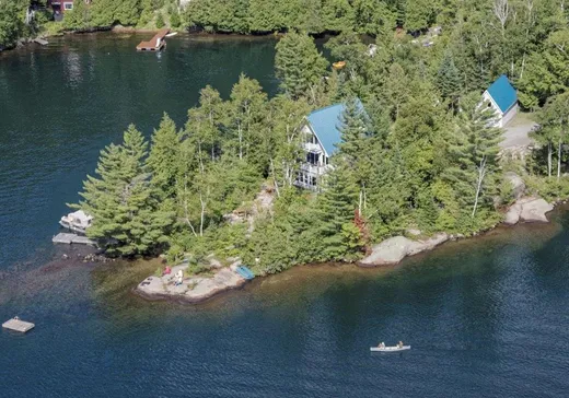 Two or more stories for sale - 245 Côte des Intrépides, Mont-Tremblant, J8E2K5