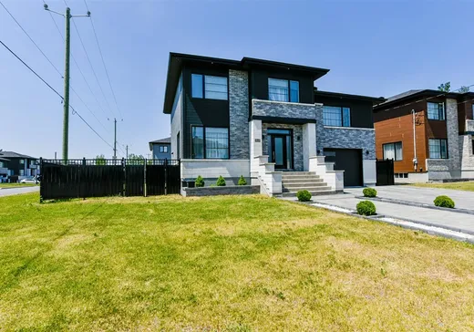 Maison à vendre - 868 Rue des Chenilles, Vaudreuil-Dorion, J7T 0K7