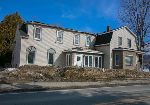 Maison à vendre - 20 Rue Notre-Dame E., Lac-Mégantic, J0B 1Y0