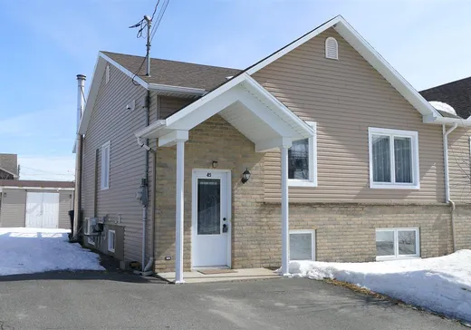 Chalet à vendre - 45 Rue des Couvents, Saint-Christophe-D'Arthabaska, G6S0B8