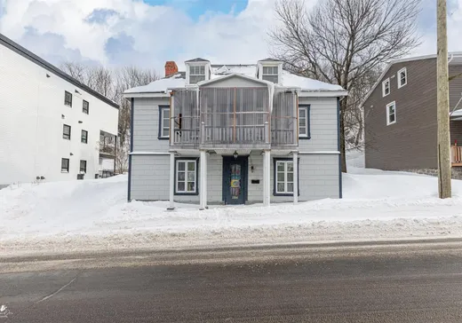 House for sale - 186 Rue St-Joseph, Lévis, G6V 1C9