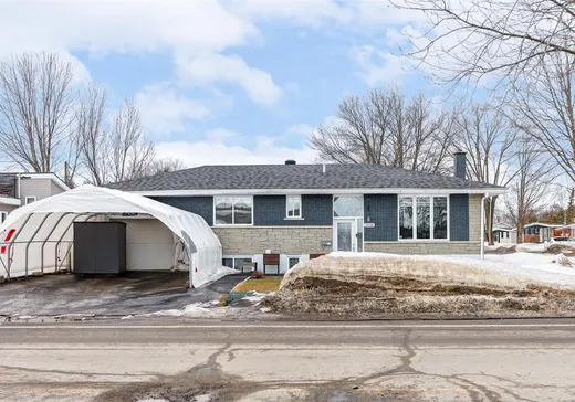 Chalet à vendre - 2118 Rue St-Georges (Lafontaine), Saint-Jérôme, J7Y1N3