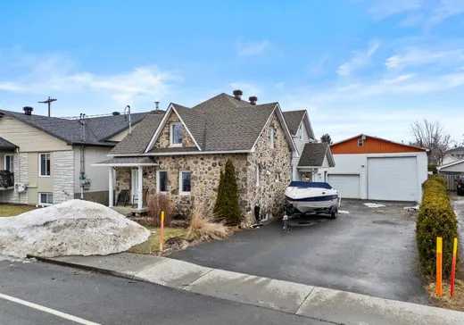 Un étage et demi à vendre - 540 Rue Bruyère, Drummondville, J2C1C6