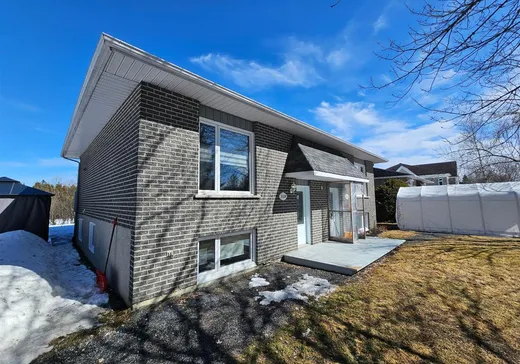 Maison à vendre - 332B Rue Bouchard, Lac-Etchemin, G0R 1S0