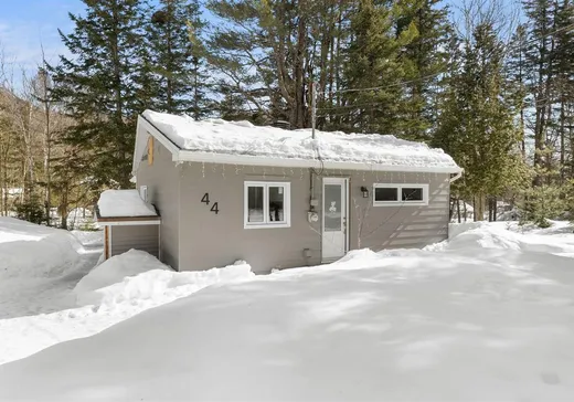 Bungalow à vendre - 44 Rue Le Rossignol, Ste-Brigitte-De-Laval, G0A3K0