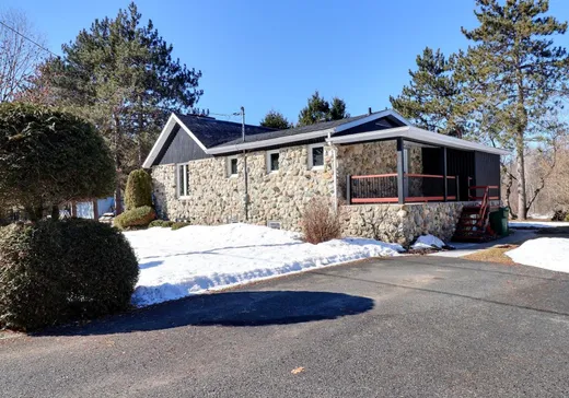 Two or more stories for sale - 360 Rg Pariseau, Victoriaville, G6T0J6