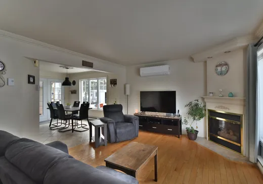 Maison à vendre - 1104 11e Rue E., Dégelis, G5T 2C4