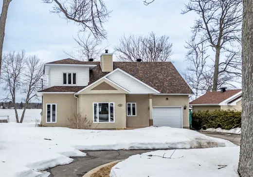 Maison à étages à vendre - 4200 Av. du Tour-du-Lac, Shawinigan, G0X1L0