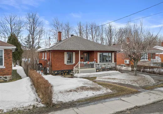 Bungalow à vendre - 1325 Boul. Jean-De Brébeuf, Drummondville, J2B4T5