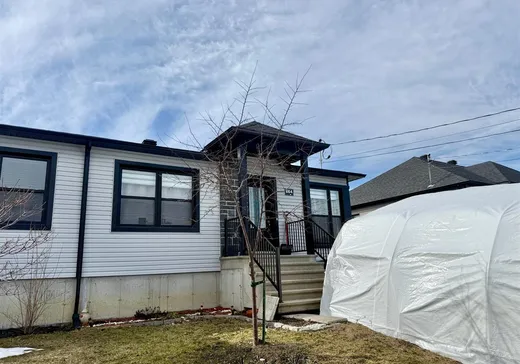 Bungalow à vendre - 864 Rue d'Hochelaga, Sherbrooke, J1N1B1