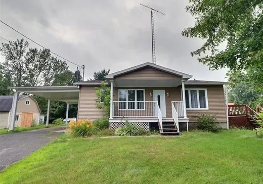 Bungalow for sale - 1615 Route 116, Danville, J0A1A0