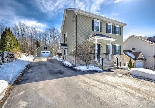 Maison à étages à vendre - 541 Rue du Clos-Chaumont, Prévost, J0R1T0