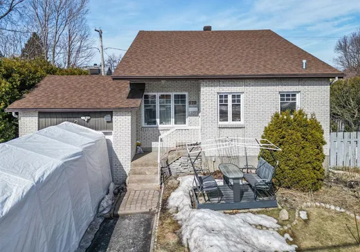 Two or more stories for sale - 979 Rue Notre-Dame, Repentigny, J5Y1C9