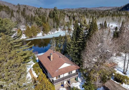 Maison à étages à vendre - 2400 Rue St-Hilaire, Val Morin, J0T2R0