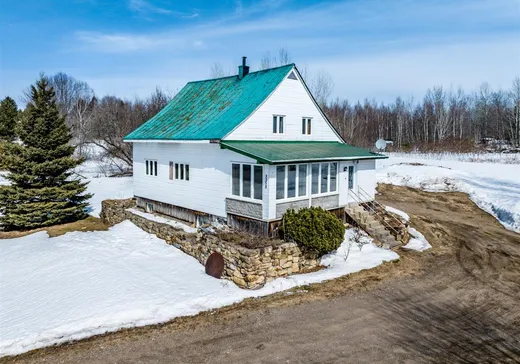 Maison à étages à vendre - 3350 Rg Fontarabie, Ste-Ursule, J0K3M0