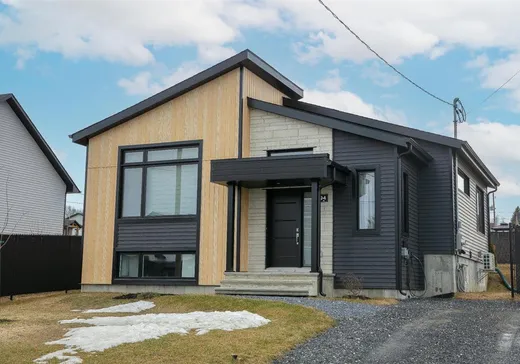 Bungalow à vendre - 194 Rue de l'Héritage, Waterville, J0B3H0