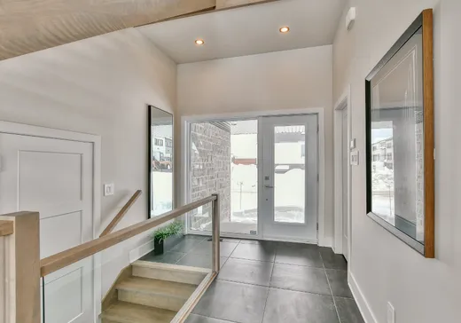 Maison à vendre - 381 Rue des Hirondelles, Sainte-Marthe-sur-le-Lac, J0N 1P0