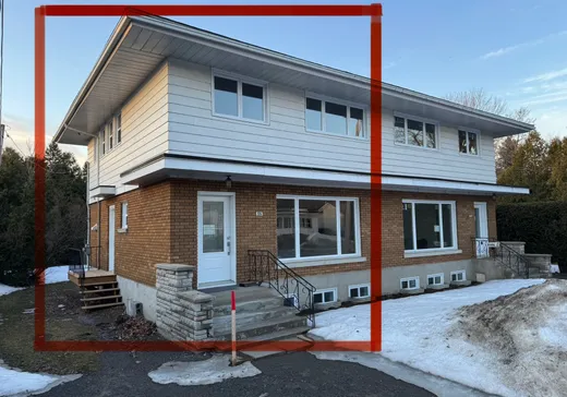 Two or more stories for sale - 58 Rue Notre-Dame, Oka, J0N1E0