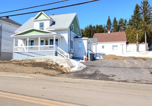 1 1/2 Storey for sale - 256 Rue Commerciale, Trois-Pistoles, G0L3S0