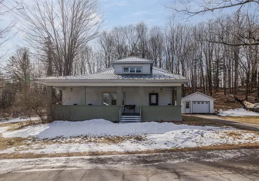 Maison à vendre - 1084 Rue Sanborn, Magog, J0B 1C0