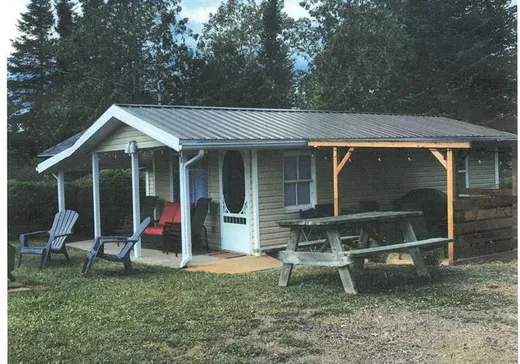 Bungalow for sale - 38 Ch. du Loup, Saint-Côme-Linière, G0M1J0