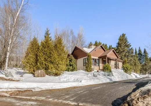 Bungalow à vendre - 26 Rue des Gradins, St-Ferreol-les-Neiges, G0A3R0