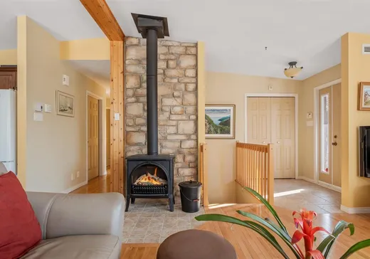 Maison à vendre - 26 Rue des Gradins, St-Ferreol-les-Neiges, G0A 3R0