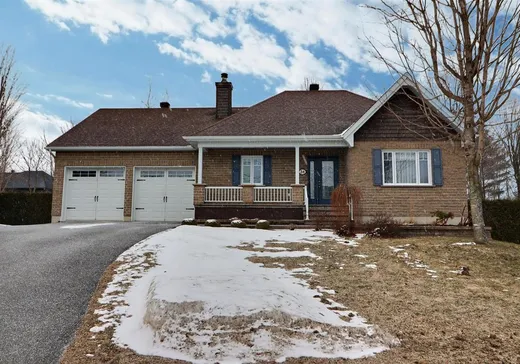 Bungalow à vendre - 34 Rue Alice-Béliveau, Warwick, J0A1M0